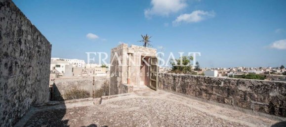 5 bedrooms Hotel in Zebbug, Malta No. 1213 2