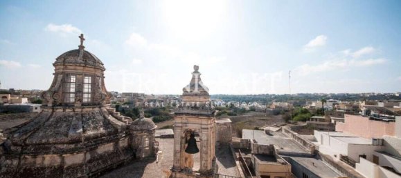 5 bedrooms Hotel in Zebbug, Malta No. 1213 3