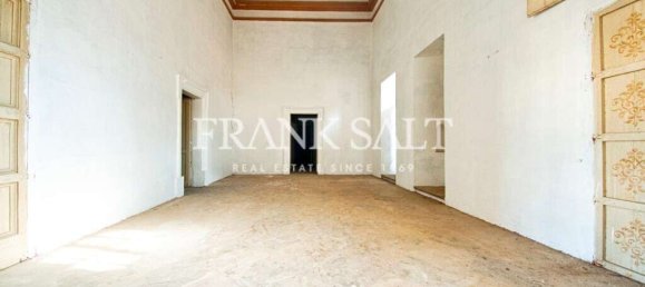 5 bedrooms Hotel in Zebbug, Malta No. 1213 18