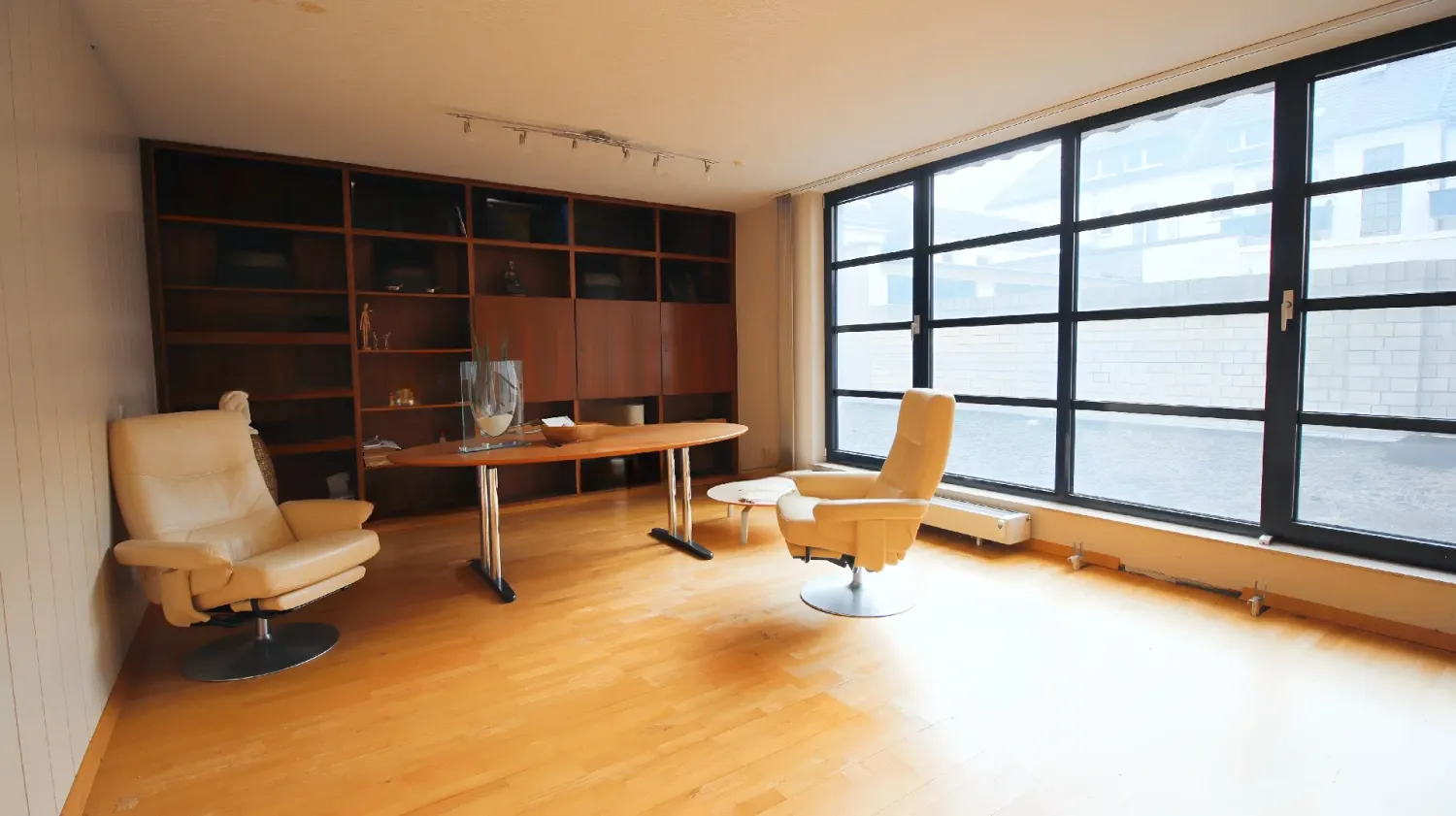 3-salle Bureau à Krefeld, Germany No. 78762