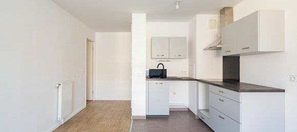 Apartamento de 2 dormitorios en Bezons, France No. 136864 3