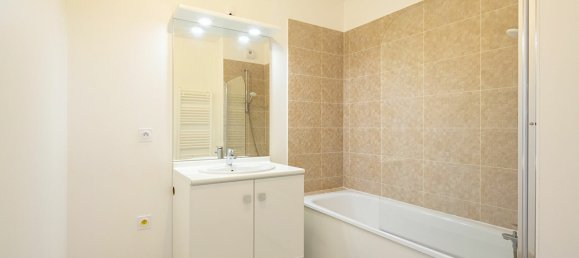 Apartamento de 2 dormitorios en Bezons, France No. 136864 9