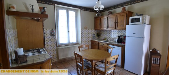 2 bedrooms House in Luplante, France No. 58414 3