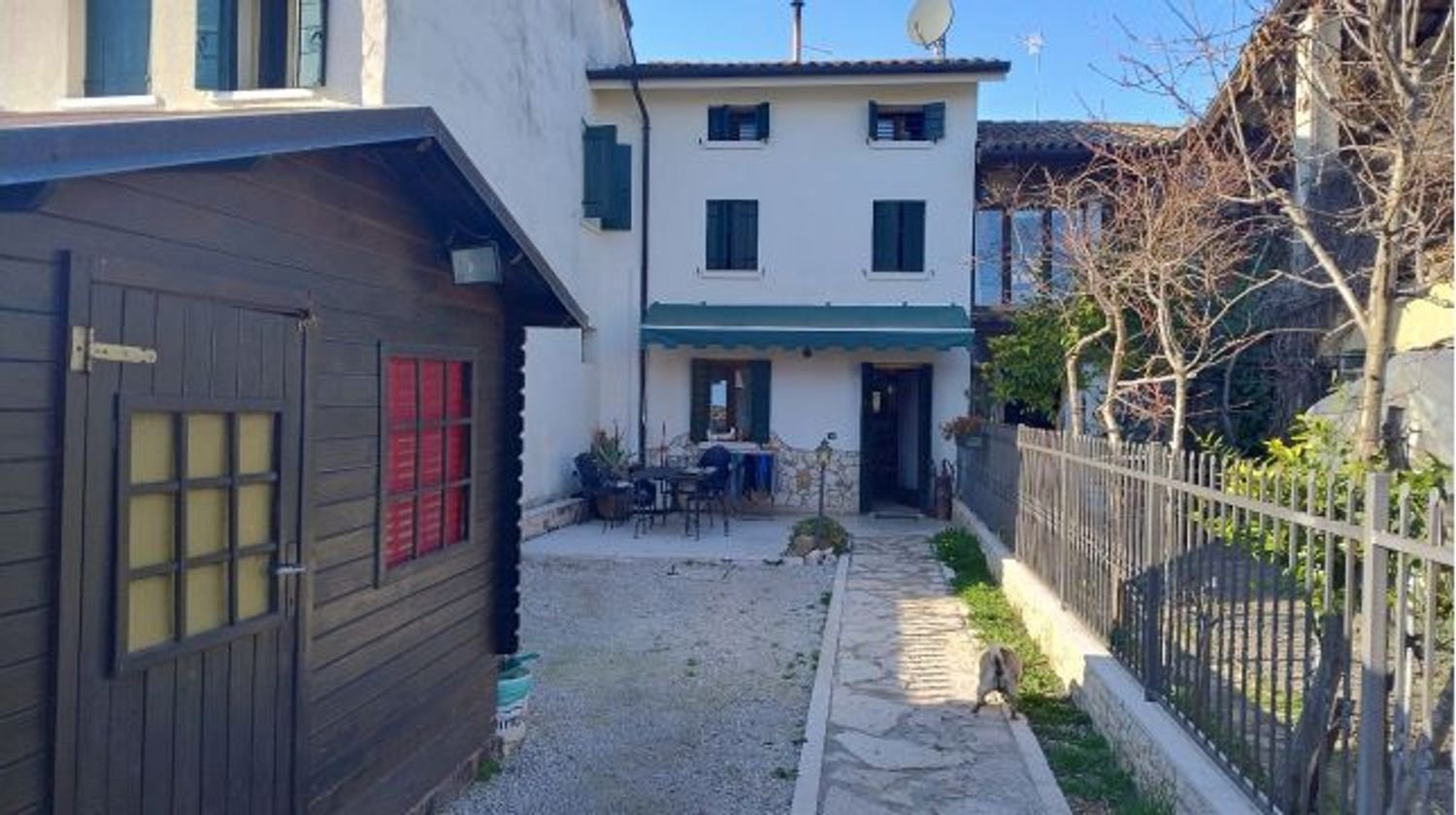 Casa T4 em Pederobba, Italy N.º 341585