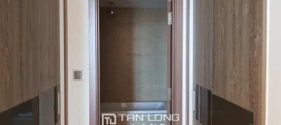 3 bedrooms Apartment in Ba Dinh, Vietnam No. 1055 5