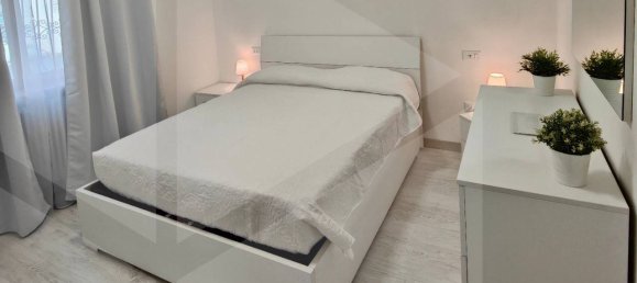 3 rooms Apartment in Vicenza, Italy No. 18545 4