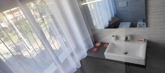 3 rooms Apartment in Vicenza, Italy No. 18545 6