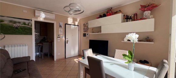4 bedrooms Apartment in Pinerolo, Italy No. 374914 2