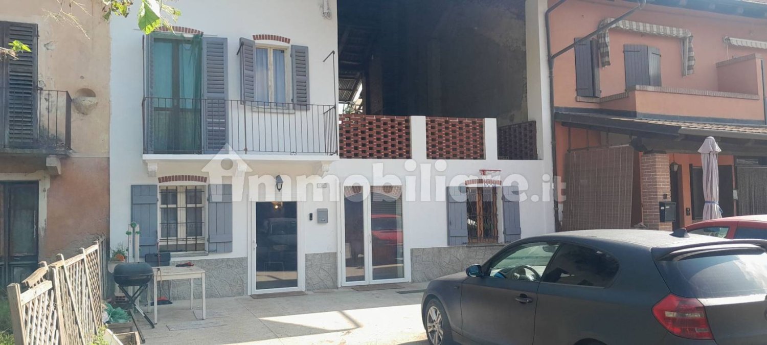 2 bedrooms House in Poirino, Italy No. 356892