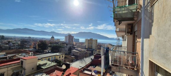 5 bedrooms Apartment in Torre Annunziata, Italy No. 340048 13