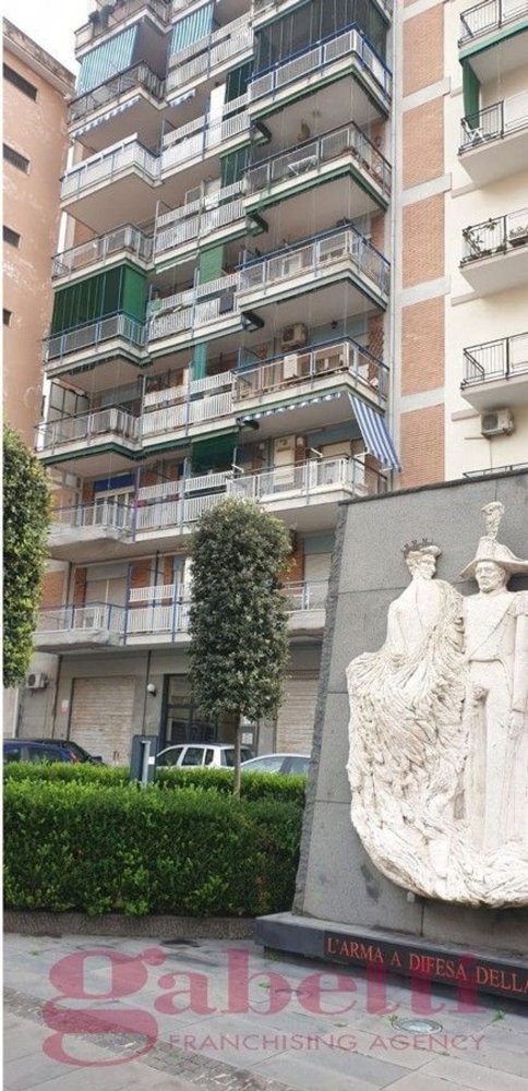 5 bedrooms Apartment in Torre Annunziata, Italy No. 340048