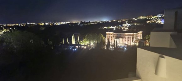 3 bedrooms Penthouse in Malaga, Spain No. 153001 8