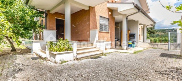 3 Schlafzimmer Villa in Sezze, Italy, Nr. 308561 2