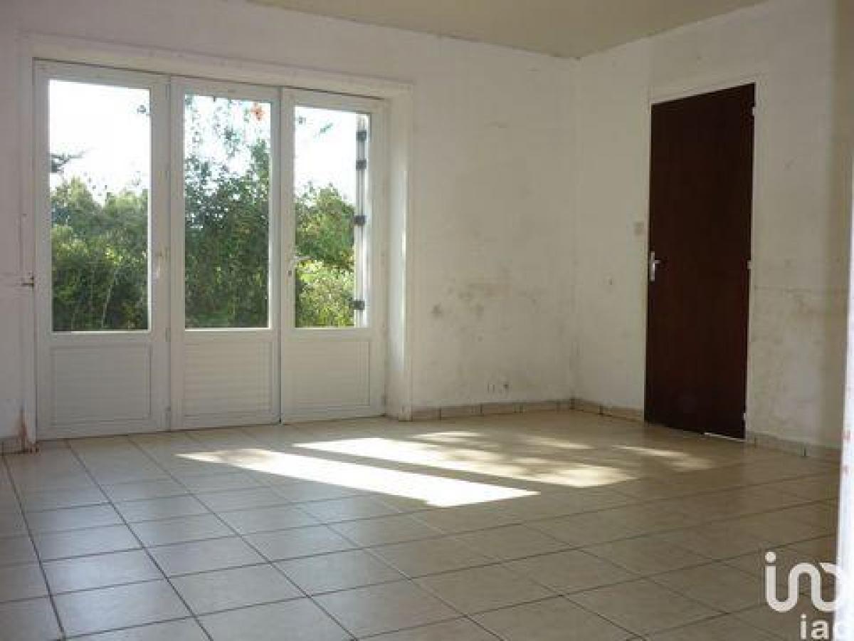 2 bedrooms House in Faymoreau, France No. 6437