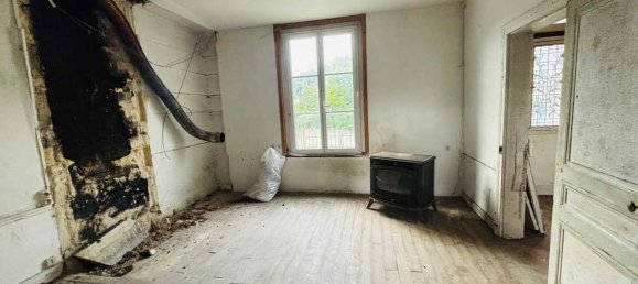 Casa de 4 dormitorios en Pierrefonds, France No. 226949 3