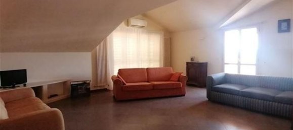 5 rooms Apartment in Grosseto, Italy No. 35549 8