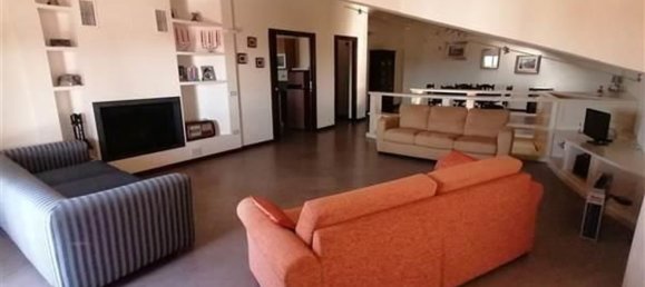 5 rooms Apartment in Grosseto, Italy No. 35549 17