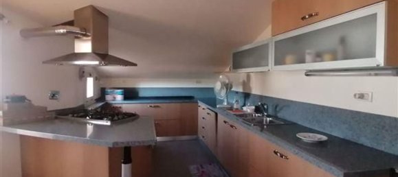 5 rooms Apartment in Grosseto, Italy No. 35549 9