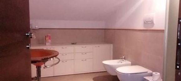 5 rooms Apartment in Grosseto, Italy No. 35549 3