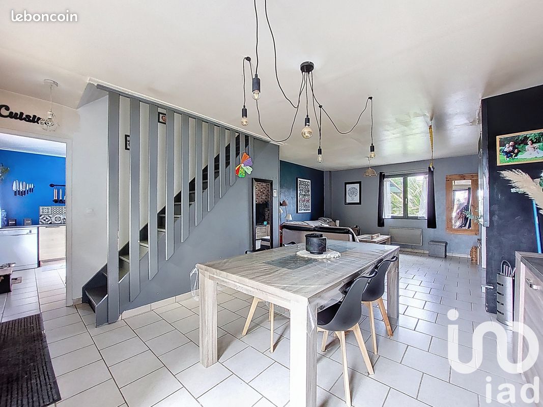 3 bedrooms House in Seine-Maritime, France No. 357222