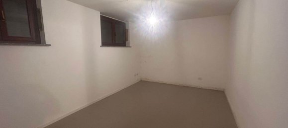 Villa de 4 habitaciónes en Vigevano, Italy No. 273253 9