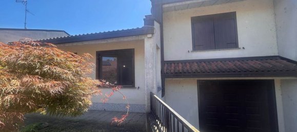 Villa de 4 habitaciónes en Vigevano, Italy No. 273253 3