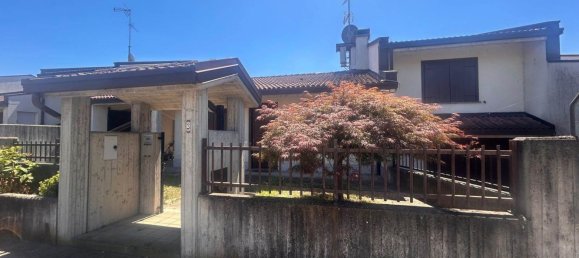 Villa de 4 habitaciónes en Vigevano, Italy No. 273253 5