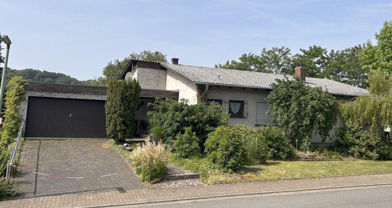 3 chambres Maison de ville à Saarbrucken, Germany No. 368539