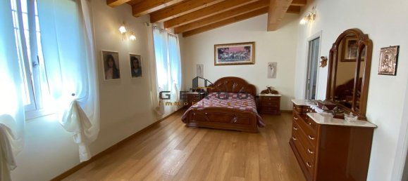 6 rooms Villa in Albignasego, Italy No. 135626 11