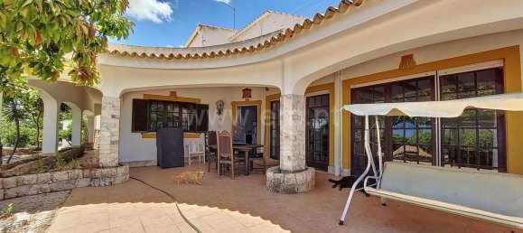 5 Schlafzimmer Haus in Mexilhoeira Grande, Portugal, Nr. 26596 3