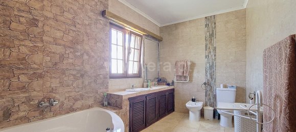 5 Schlafzimmer Haus in Mexilhoeira Grande, Portugal, Nr. 26596 18