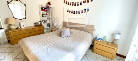 3-salle Appartement à Massa e Cozzile, Italy No. 280463 11