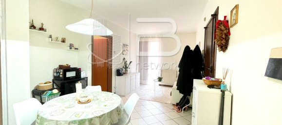 3-salle Appartement à Massa e Cozzile, Italy No. 280463 2
