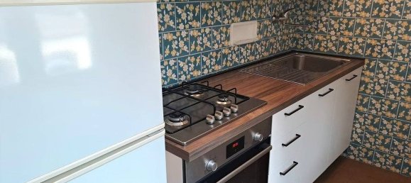 3 bedrooms House in Terni, Italy No. 272968 4