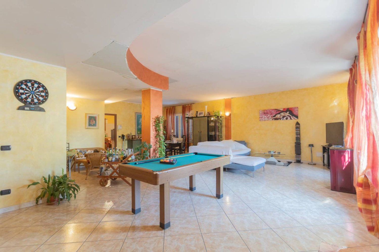 5 Schlafzimmer Wohnung in Pioltello, Italy, Nr. 83541