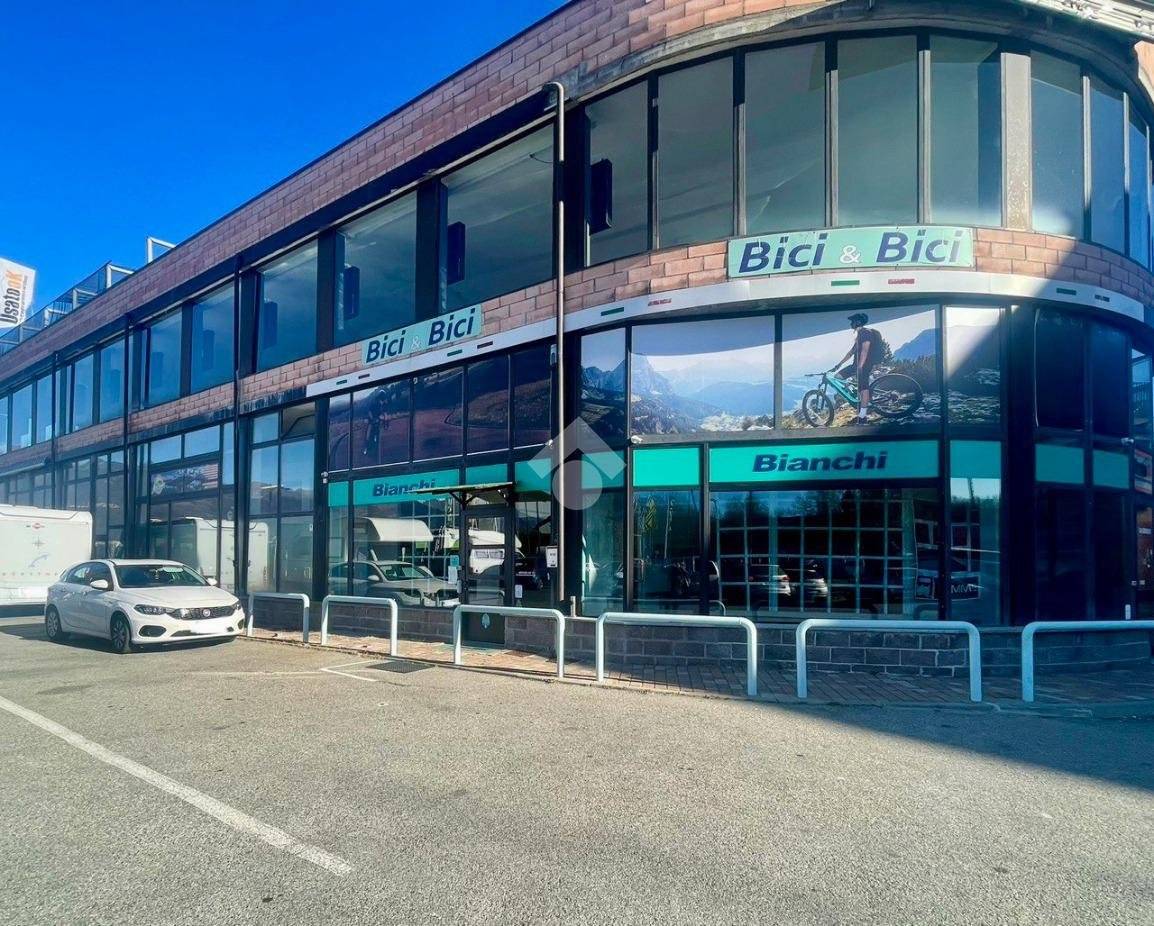 235m² Commercial property in Avigliana, Italy No. 176810