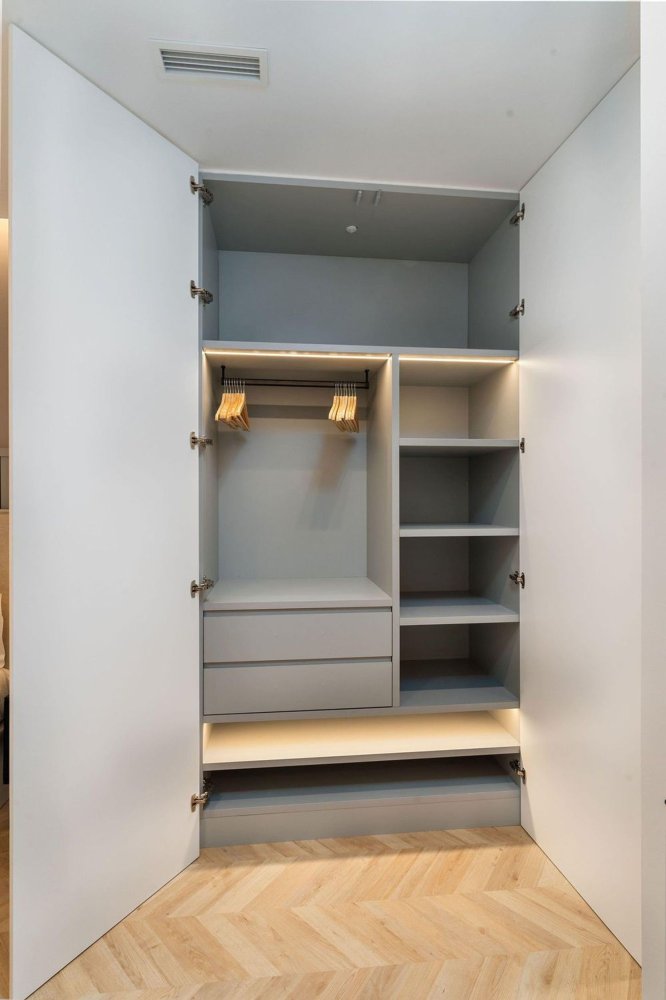 Apartamento de 3 dormitorios en Madrid, Spain No. 125034