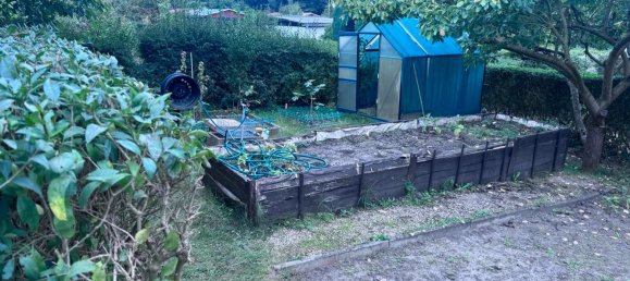 Land in Britz, Germany No. 372170 2