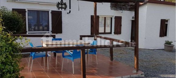 2 bedrooms Villa in Villanova d'Albenga, Italy No. 354736 2