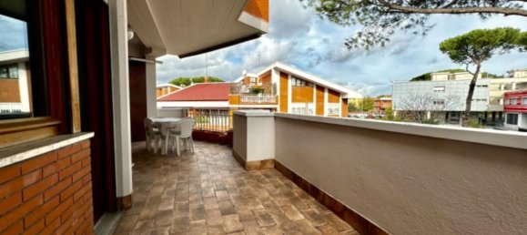 4 rooms Penthouse in Rome, Italy No. 199464 15