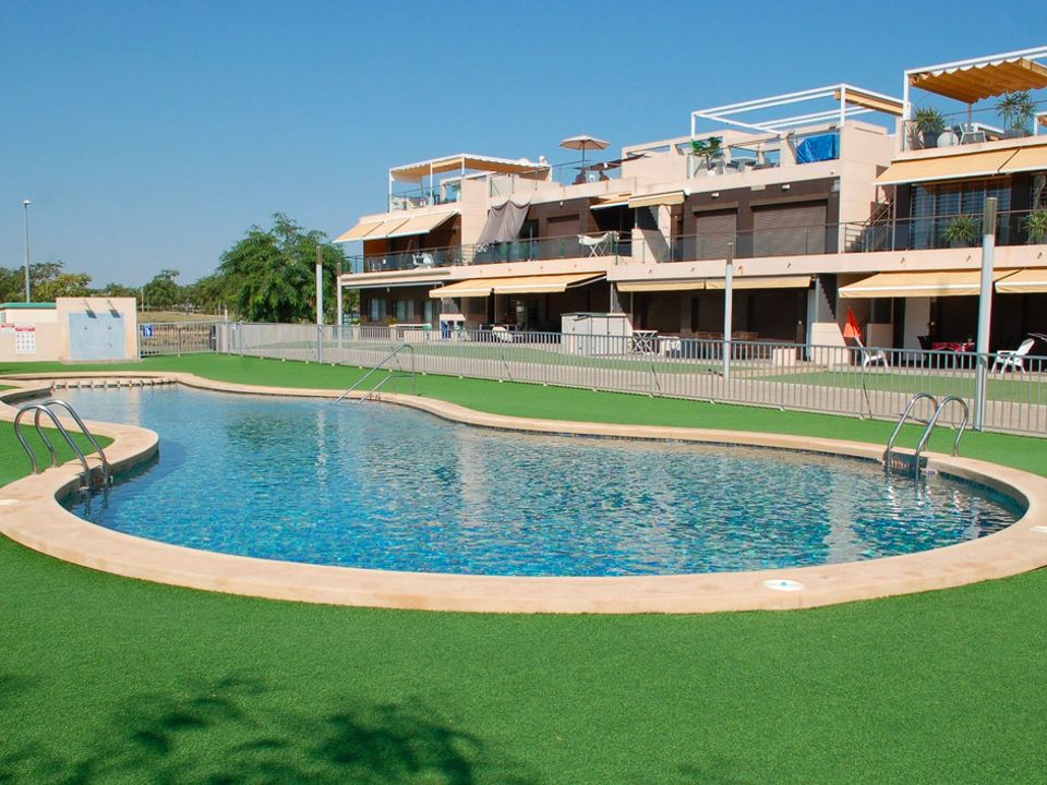 2 Schlafzimmer Bungalow in Mil Palmeras, Spain, Nr. 282242