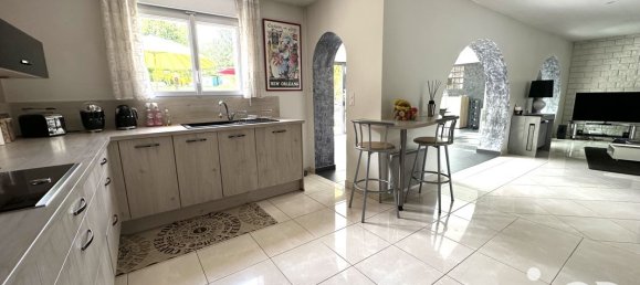 5 bedrooms House in Amberieu-en-Bugey, France No. 343518 2