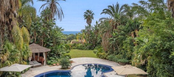 5 bedrooms Villa in Marbella, Spain No. 47936 2