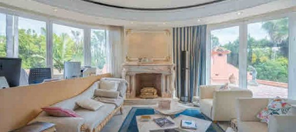 5 bedrooms Villa in Marbella, Spain No. 47936 20