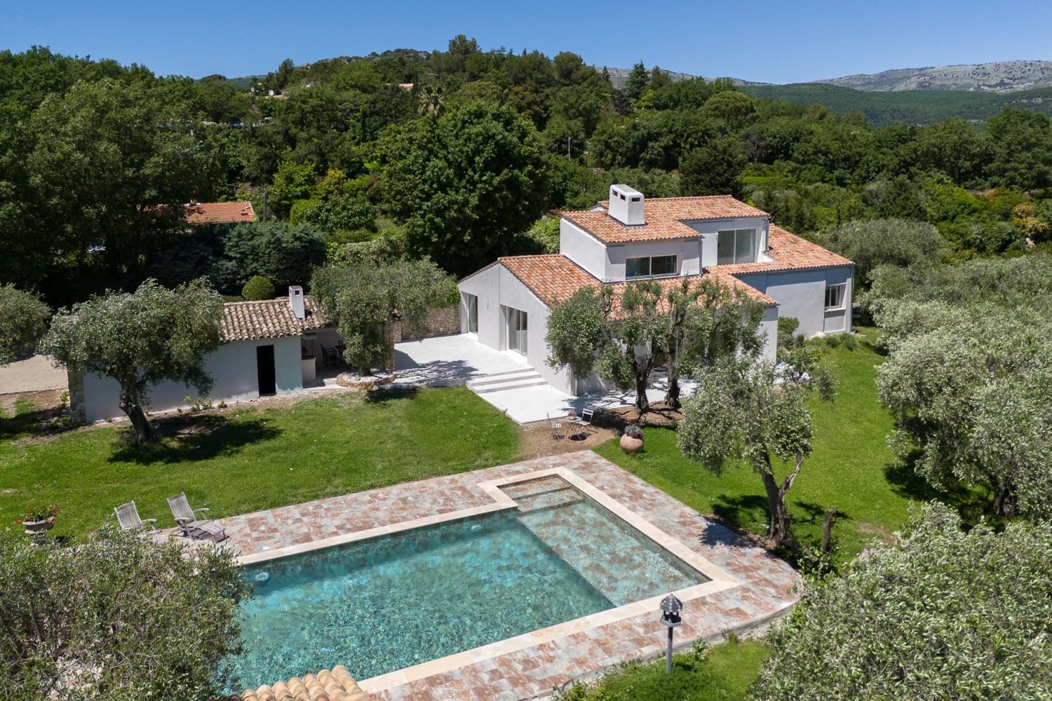 Villa T4 em Chateauneuf-Grasse, France N.º 659