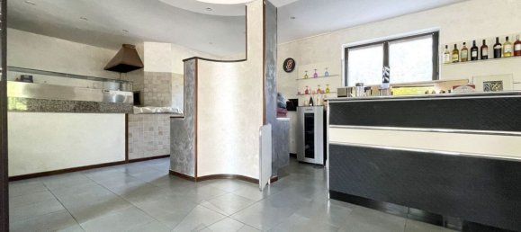 1000m² Commercial property in Cureggio, Italy No. 379709 7