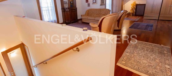 6 bedrooms Villa in Noventa Padovana, Italy No. 102910 18