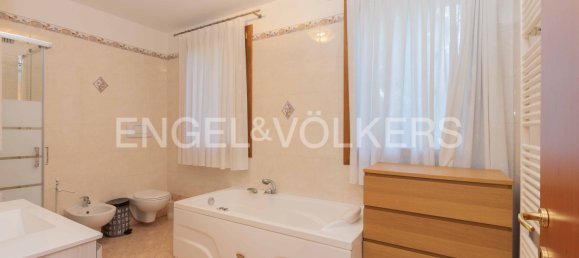 6 bedrooms Villa in Noventa Padovana, Italy No. 102910 9