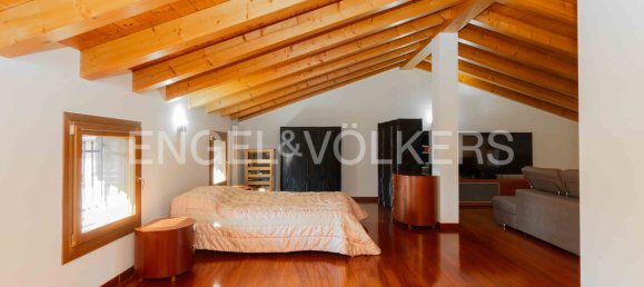 6 bedrooms Villa in Noventa Padovana, Italy No. 102910 6