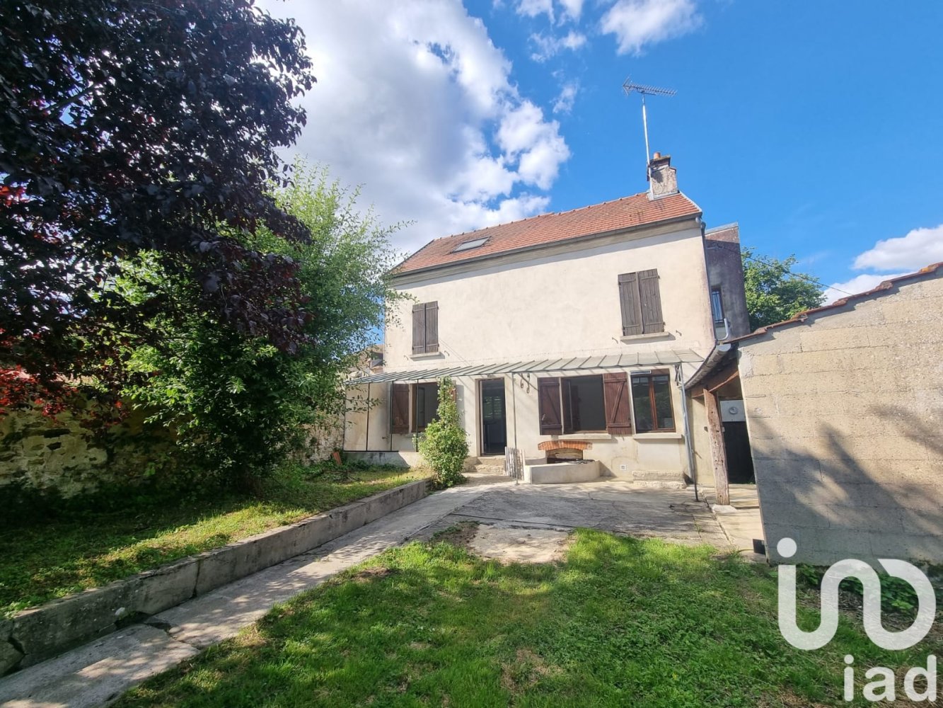 Casa de 4 dormitorios en Essomes-sur-Marne, France No. 258908